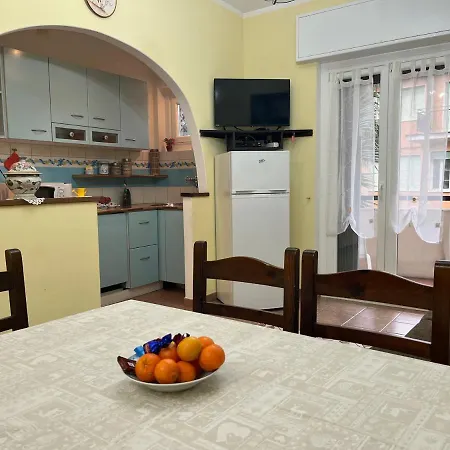 Casa Lorena A 50 Mt Dal Mare Lägenhet *