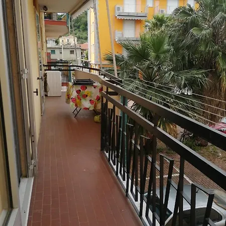 Casa Lorena A 50 Mt Dal Mare Lägenhet San Bartolomeo Al Mare